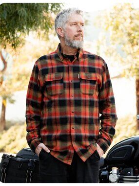 Biltwell Hi Test Plaid Long Sleeve Snap Front Flannel in Rust sz L